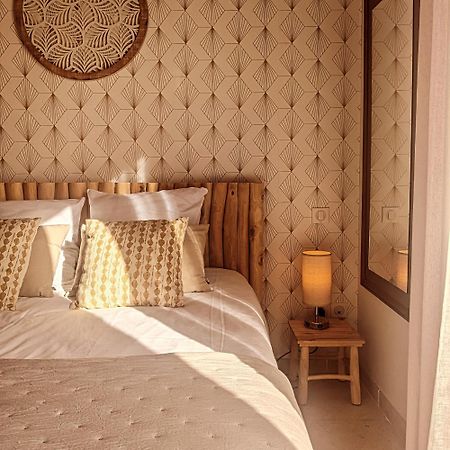 Villa Font Vive - Chambres d'hôtes avec Cuisine et calme absolu ! Grospierres Extérieur photo